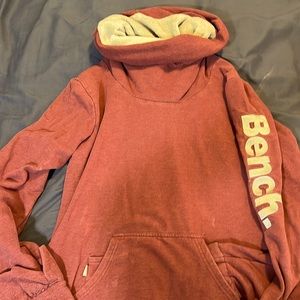 BENCH Outlands II Sweatshirt in Burgundy Sz L EUC